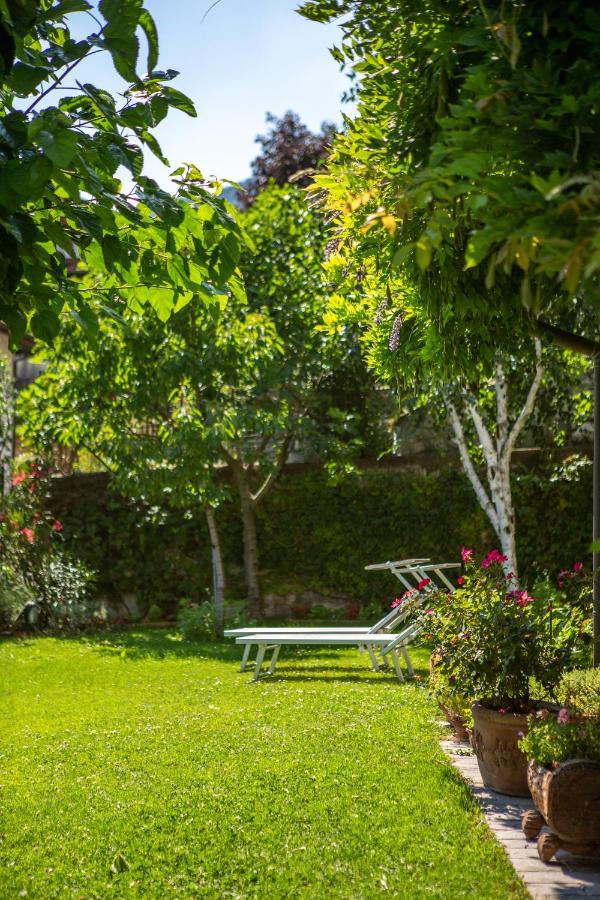 J&J House Apartment Castelmarte Exterior foto